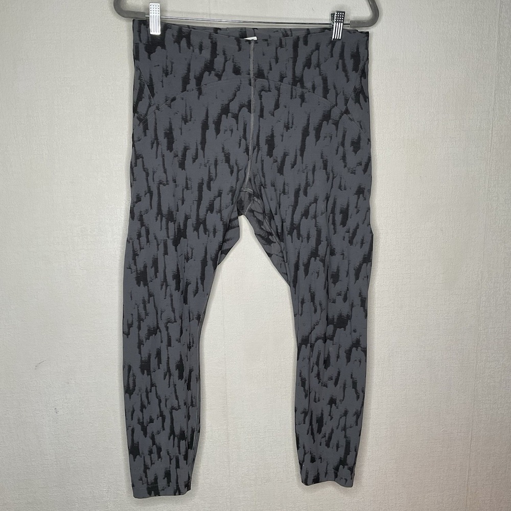 Lululemon InStill HR Tight 25" Women's Size 12 ThreeD Camo Jacquard Asphalt Grey